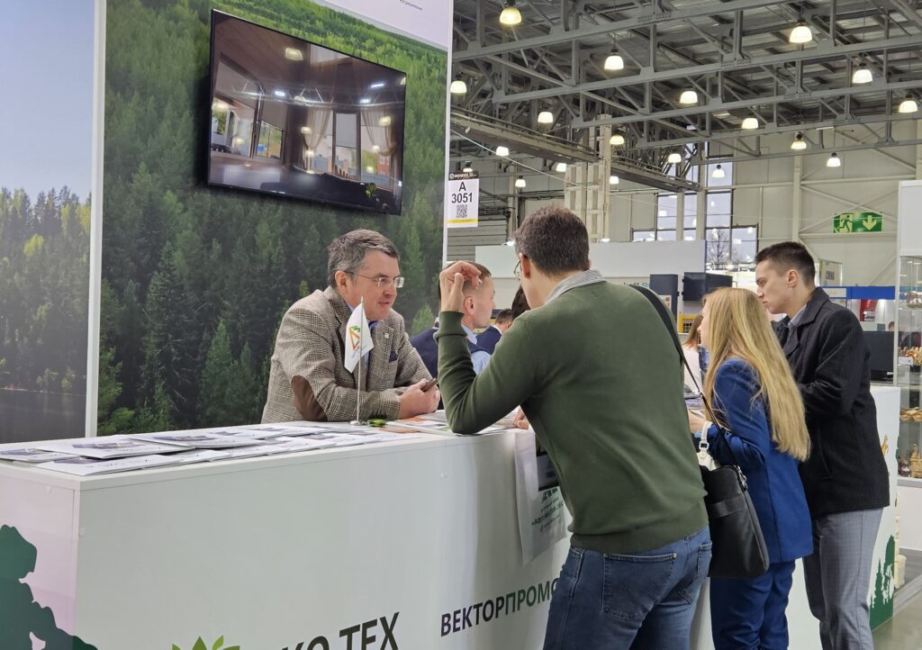 ООО "ВекторПС" на Woodex